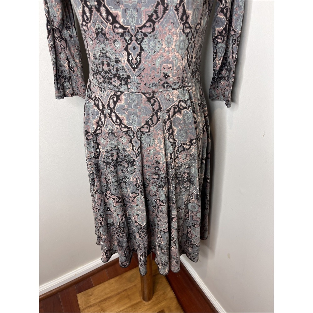 Peruvian Connection Gray Blue Pink 3/4 Sleeve v-neck Dress lightweight travel M - Picture 9 of 11